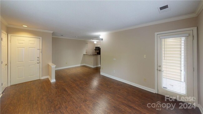 Foto del edificio - 2516 Cranbrook Ln