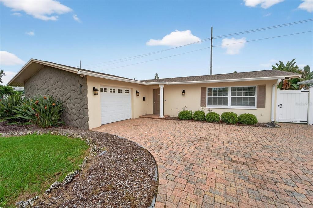 Primary Photo - 1472 Byram Dr