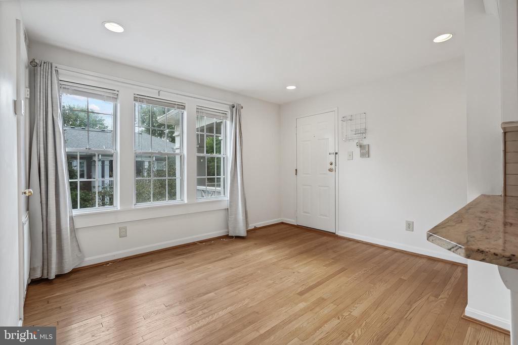 Foto principal - 307 E Duncan Ave