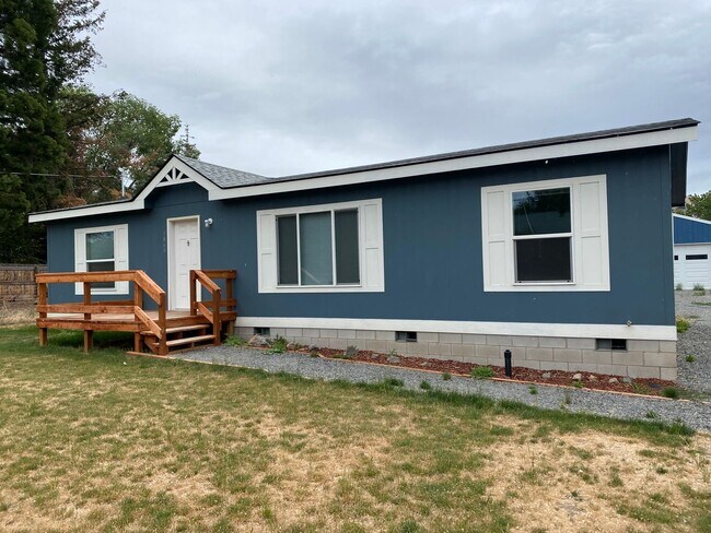 Foto del edificio - New 3 bedroom, 2 bath home