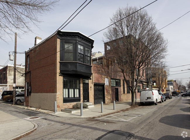 Building Photo - 622 S 9th St