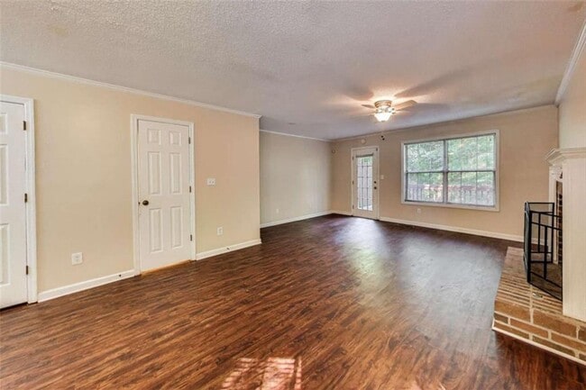 Building Photo - 5196 Laurel Bridge Ct SE