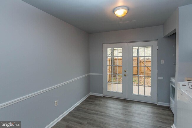 Building Photo - 128 Hughey Ct