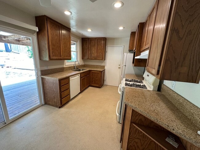 Foto del edificio - Cute Benicia Single Family Home 2 Bedroom and 1 Bathroom