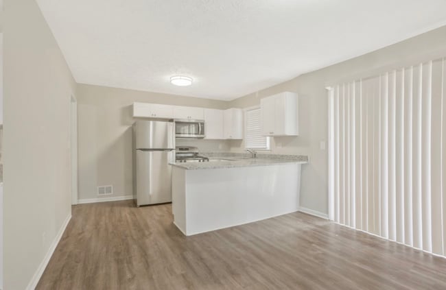 Building Photo - 567 San Pablo Dr