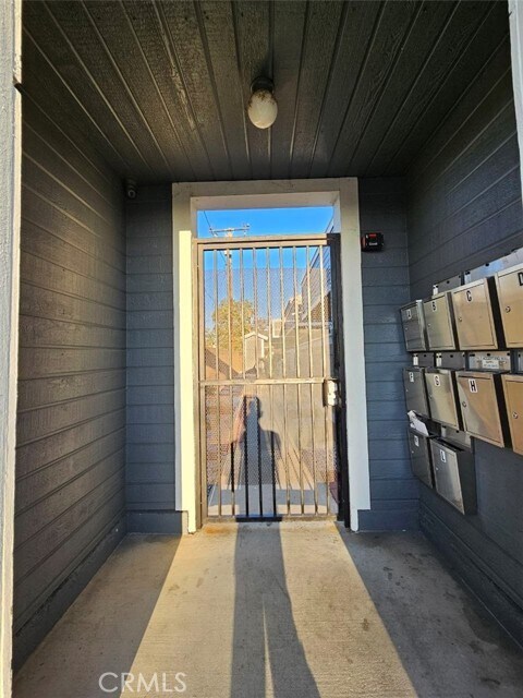 Foto del edificio - 1120 Nicklett Ave