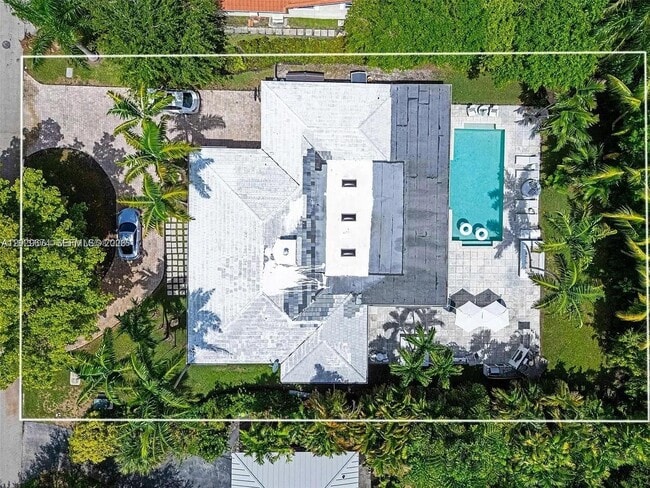 Foto del edificio - 1255 NE 93rd St