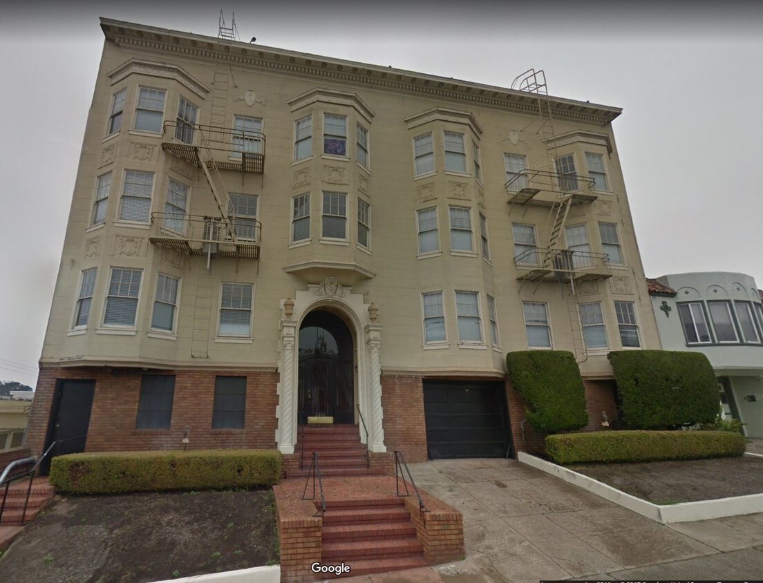 Primary Photo - 2275 19th Ave