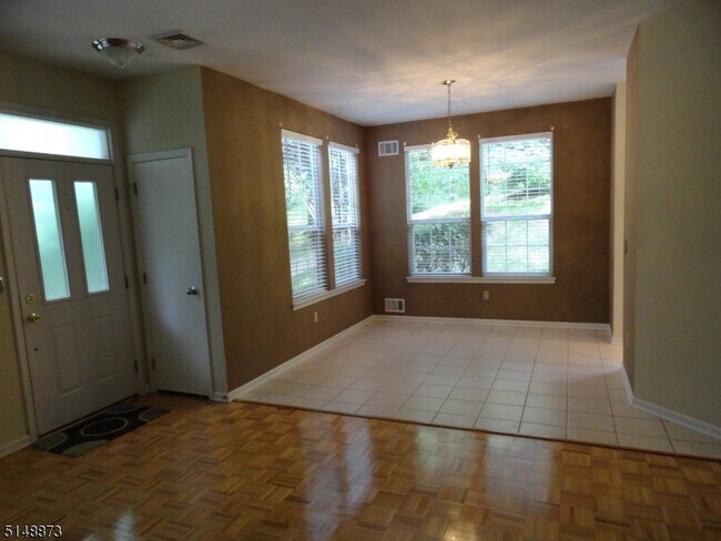 Foto del edificio - 78 Pheasant Brook Ct