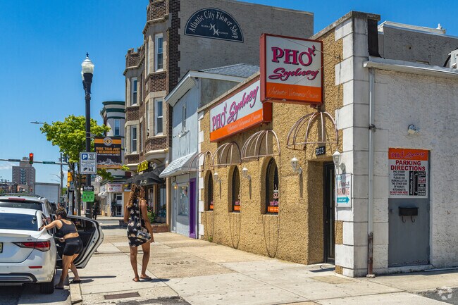 Atlantic Ave in Ducktown is home to many casual dining options such as Pho Sydney.