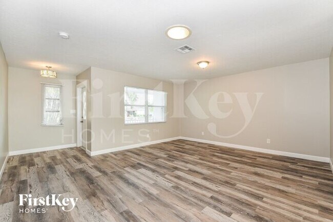 Building Photo - 4419 N Gulf Cir