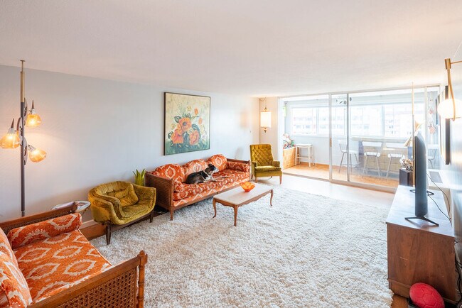 Photo - 1155 Ash St Apartment