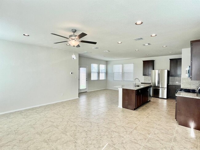 Foto del edificio - 111 Living Reef Dr