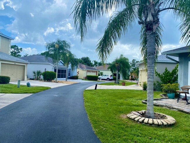Building Photo - 10742 Bahia Terrado Cir