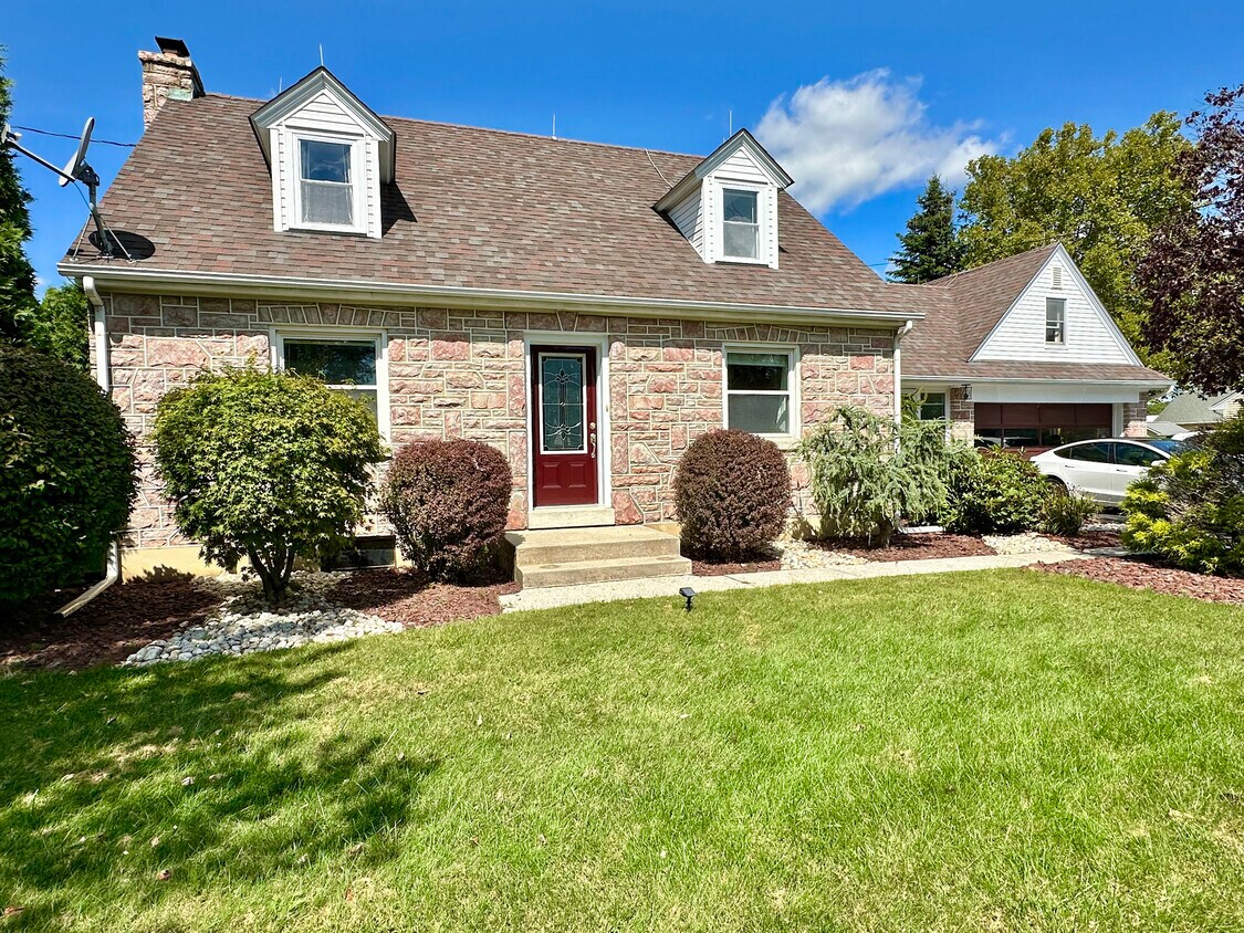 Primary Photo - 2353 Seipstown Rd