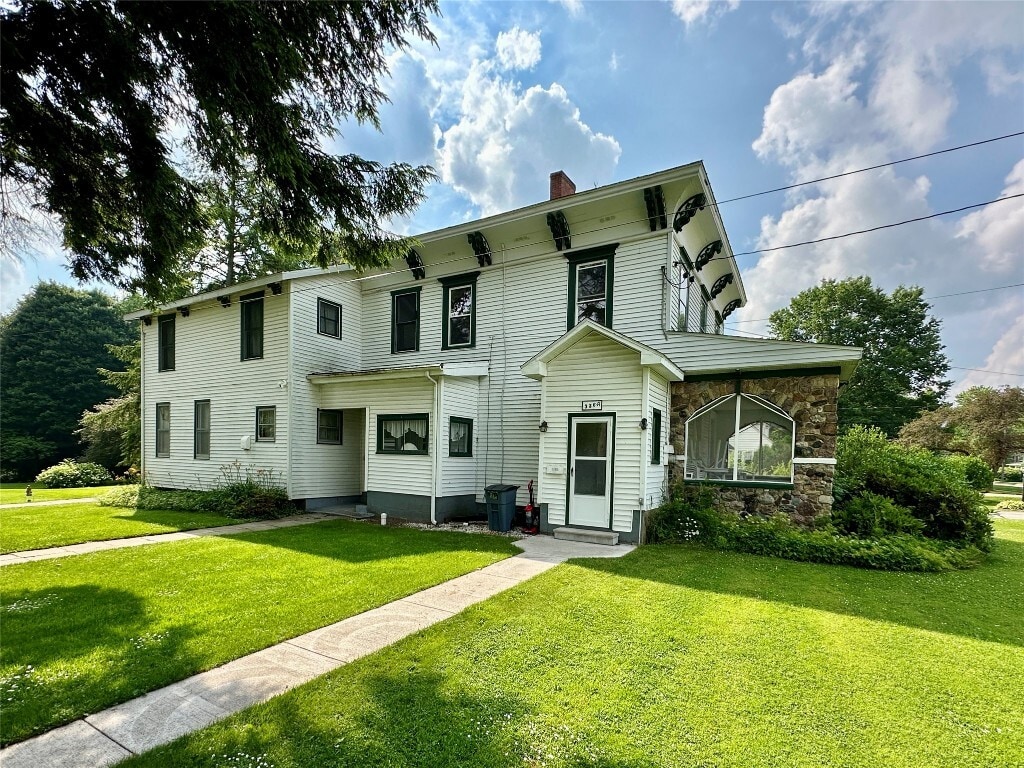 336 Meadville St, Edinboro, PA 16412 House Rental in Edinboro, PA