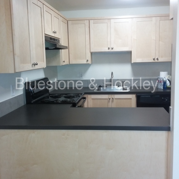 Building Photo - 6415 NE Glisan St