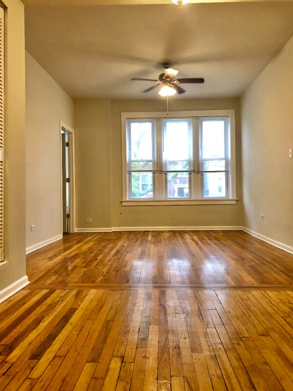 Building Photo - 3256 N Lawndale Ave