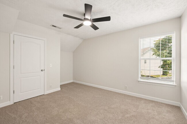 Building Photo - 2741 Rosedale Pl