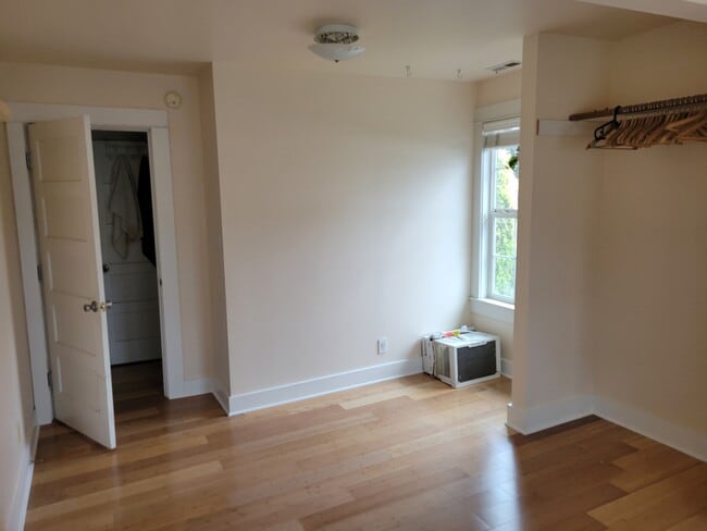 Foto del edificio - 3915 N Vancouver Ave