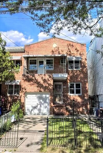 Foto principal - 4134 Wickham Ave