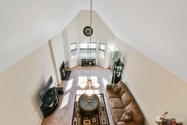 Foto del edificio - 28 Kensington Dr