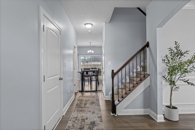 Building Photo - 604 Carat Ct