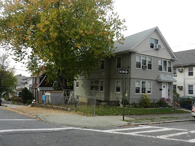 Building Photo - 194 Clinton B Fiske Ave