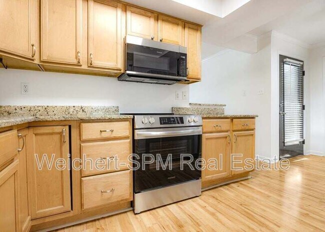 Building Photo - 1847 Gray Ridge Cove