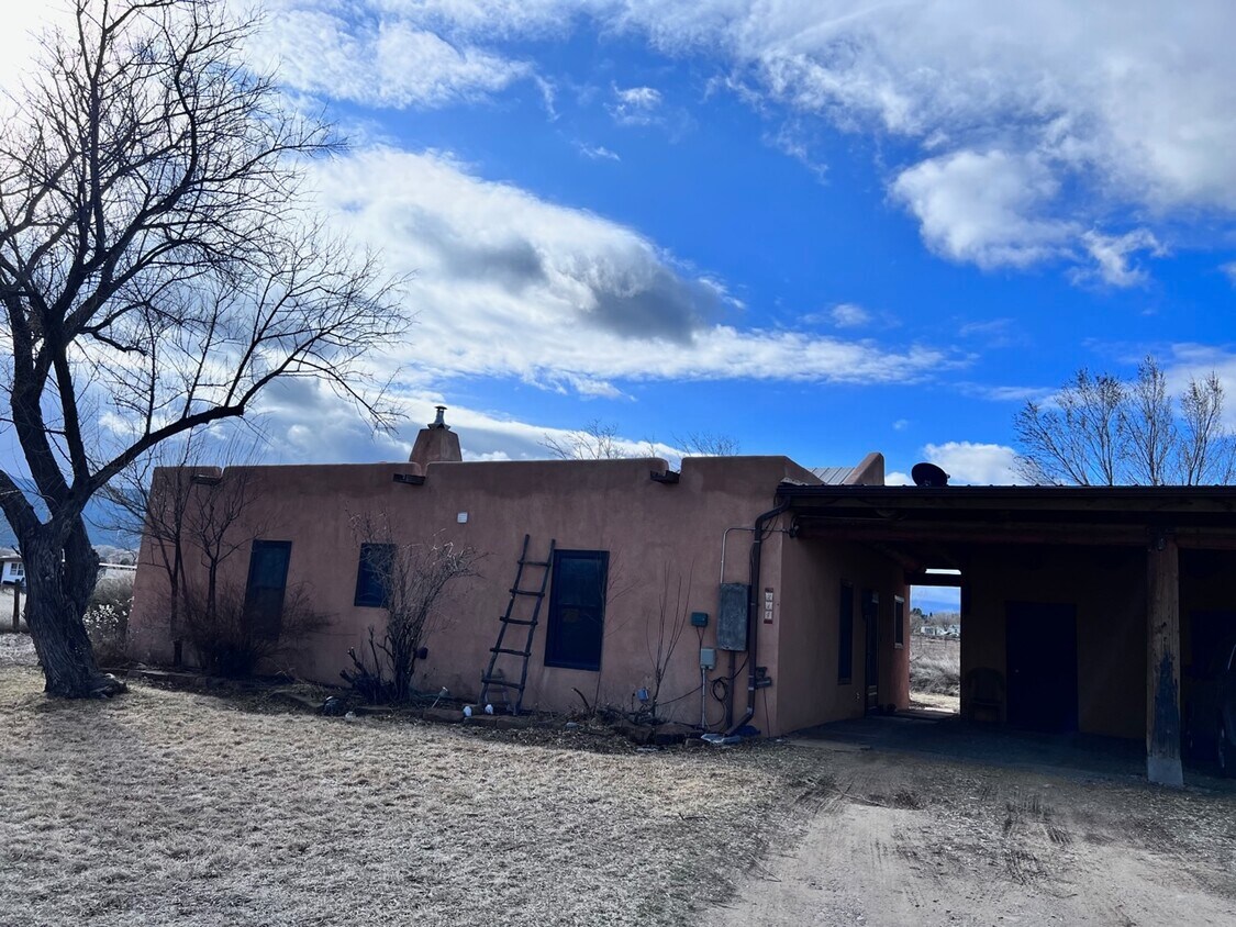 128 Dona Ana Dr, Taos, NM 87571 Townhome Rentals in Taos NM