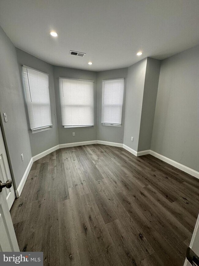 5916 Osage Ave Unit 2ND FLOOR, Philadelphia, PA 19143 Room for Rent in Philadelphia, PA