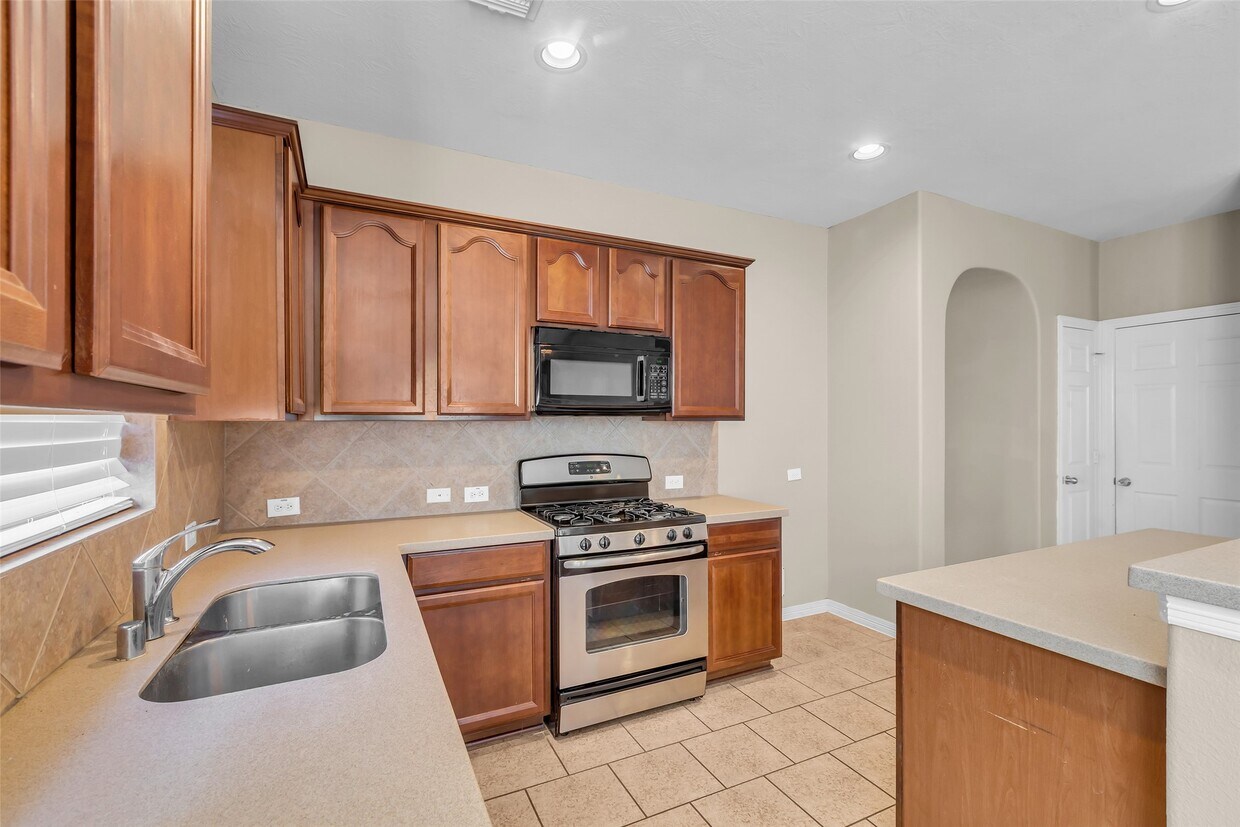 Foto principal - 3643 Rocky Ledge Ln