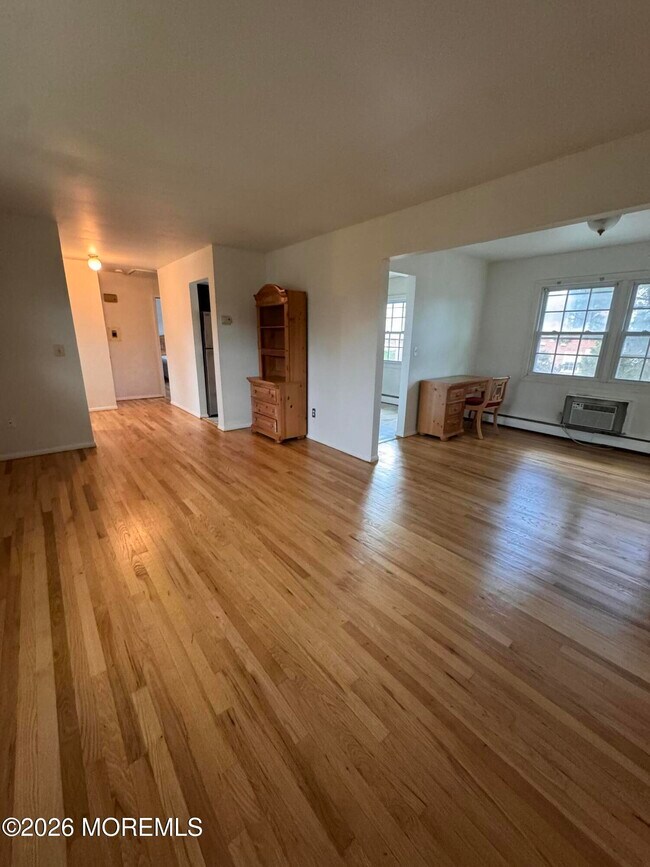 Foto del edificio - 364 Westwood Ave