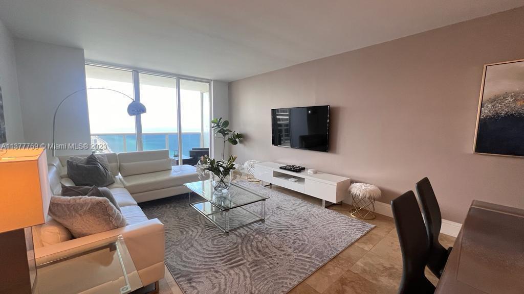 Foto principal - 1830 S Ocean Dr