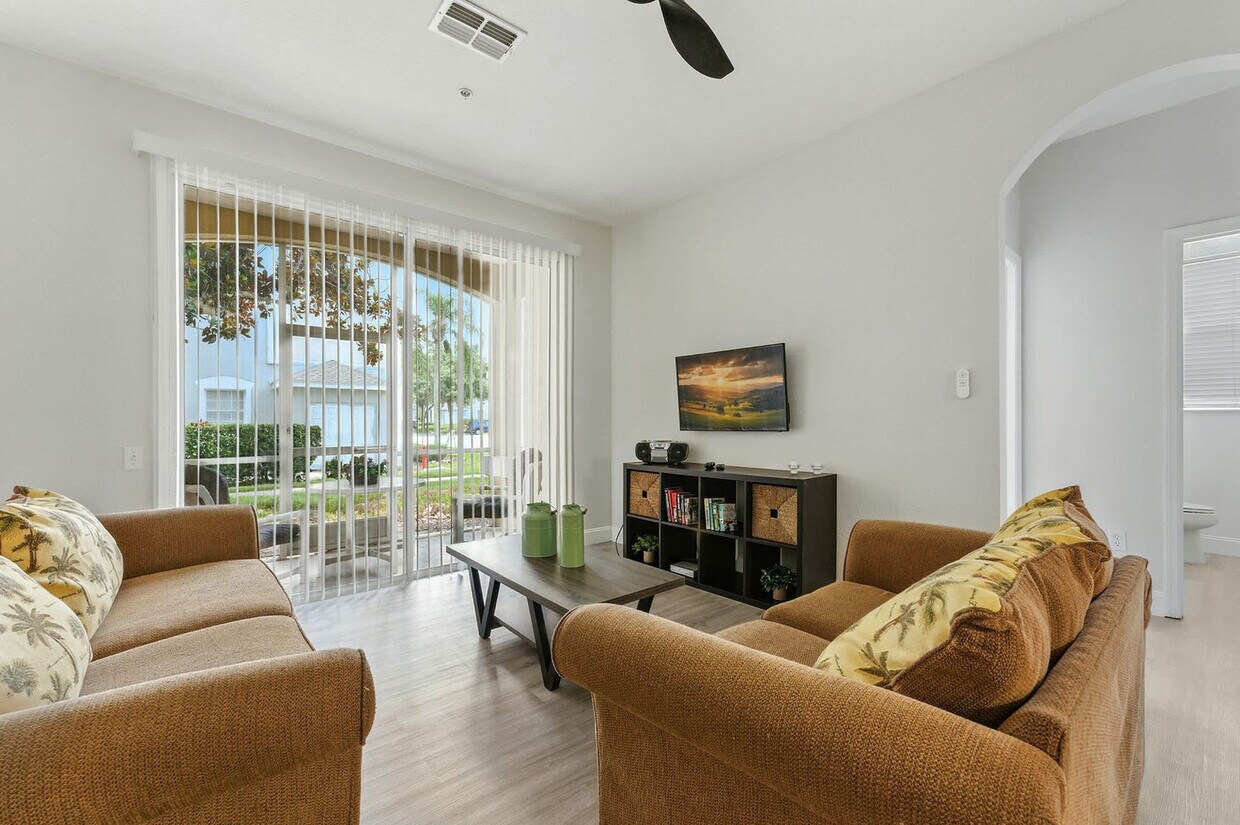 Foto principal - 8101 Coconut Pl