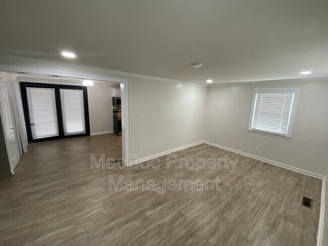 Foto del edificio - 6712 Caribou Ct