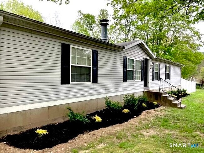 Foto del edificio - 75 Union City Rd