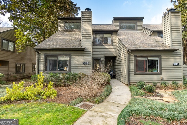 Foto del edificio - 302 Cedar Chase Cir NE