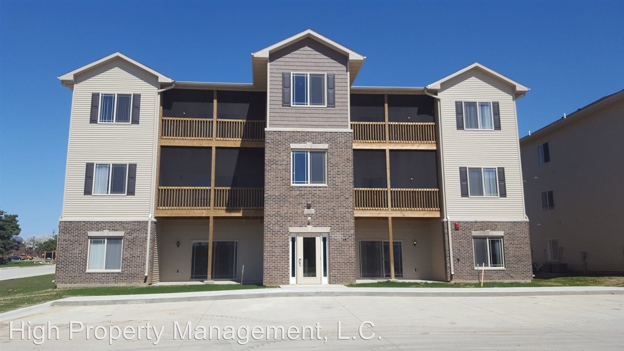 Primary Photo - 2 br, 1 bath Apartment - 150 Rapids Square