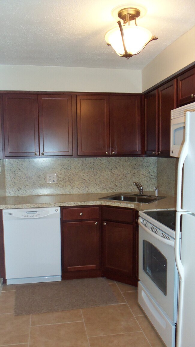Foto del edificio - 3131 16th St N