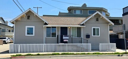 Building Photo - 919 2nd St
