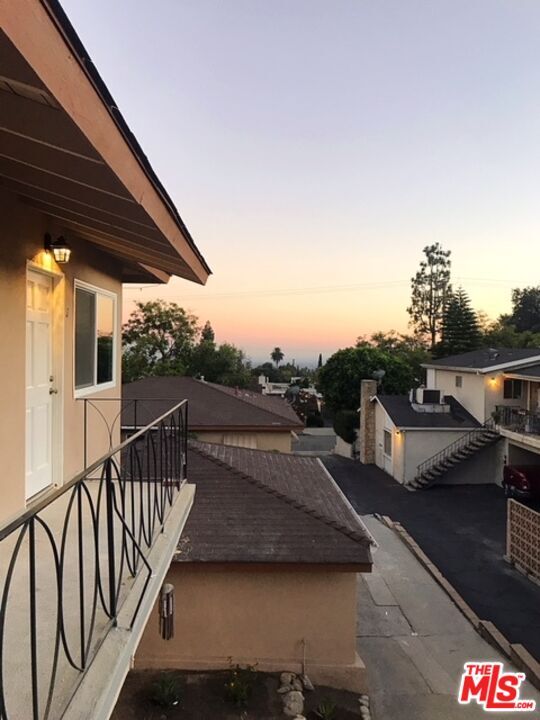 285 W Montecito Ave Unit A, Sierra Madre, CA 91024 Room for Rent in