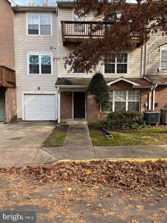 Building Photo - 4643 Deepwood Ct