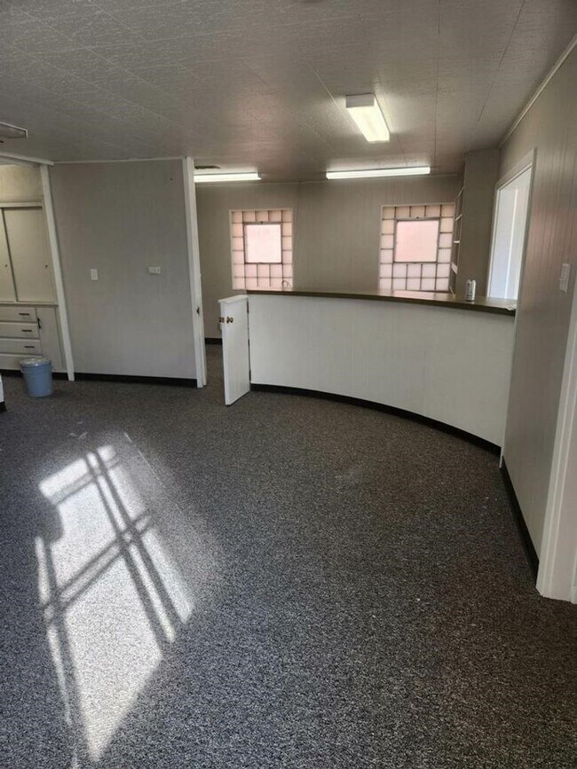 Foto del edificio - 1303 S 13th St