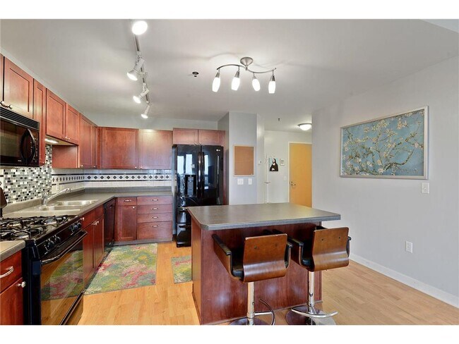 Foto del edificio - 929 Portland Ave