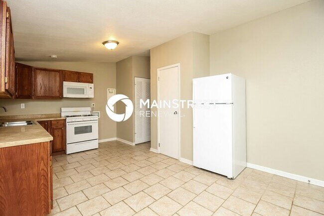 Foto del edificio - 3 Bedroom Pet-Friendly Home in Lansing, KS...