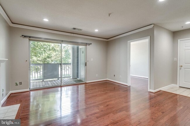 Building Photo - 20311 Beechwood Ter