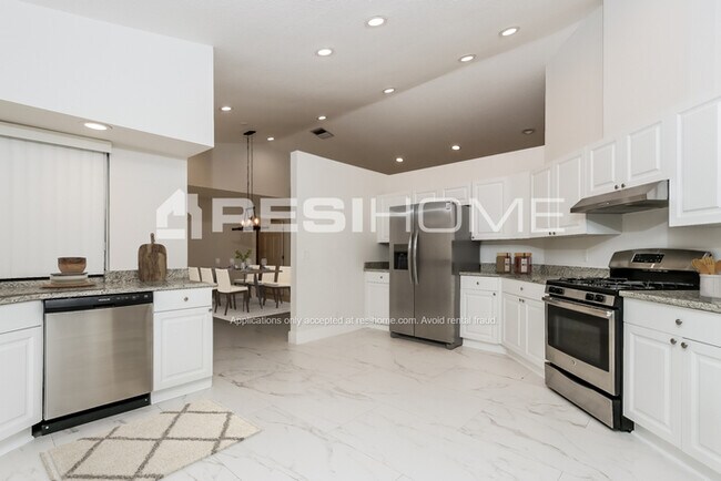 Foto del edificio - 4109 Alpinia Court S