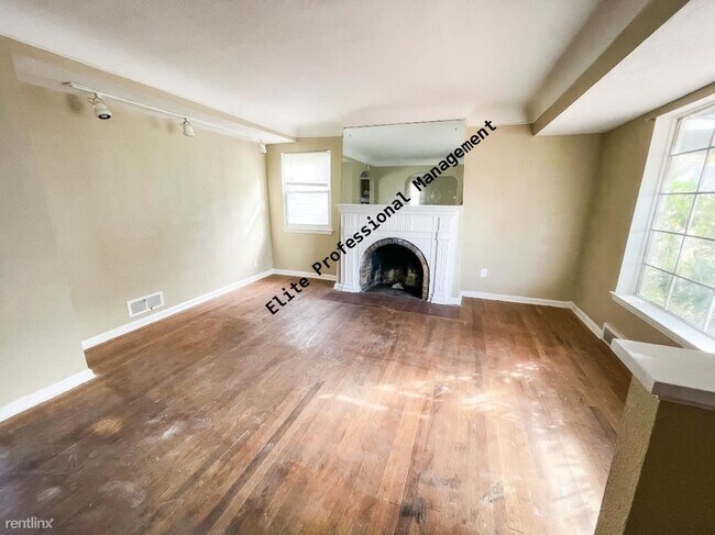 Building Photo - 3 br, 1.5 bath House - 2536 Thomas St