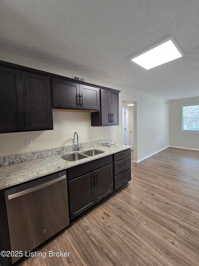 Building Photo - 9124 Kenlock Dr